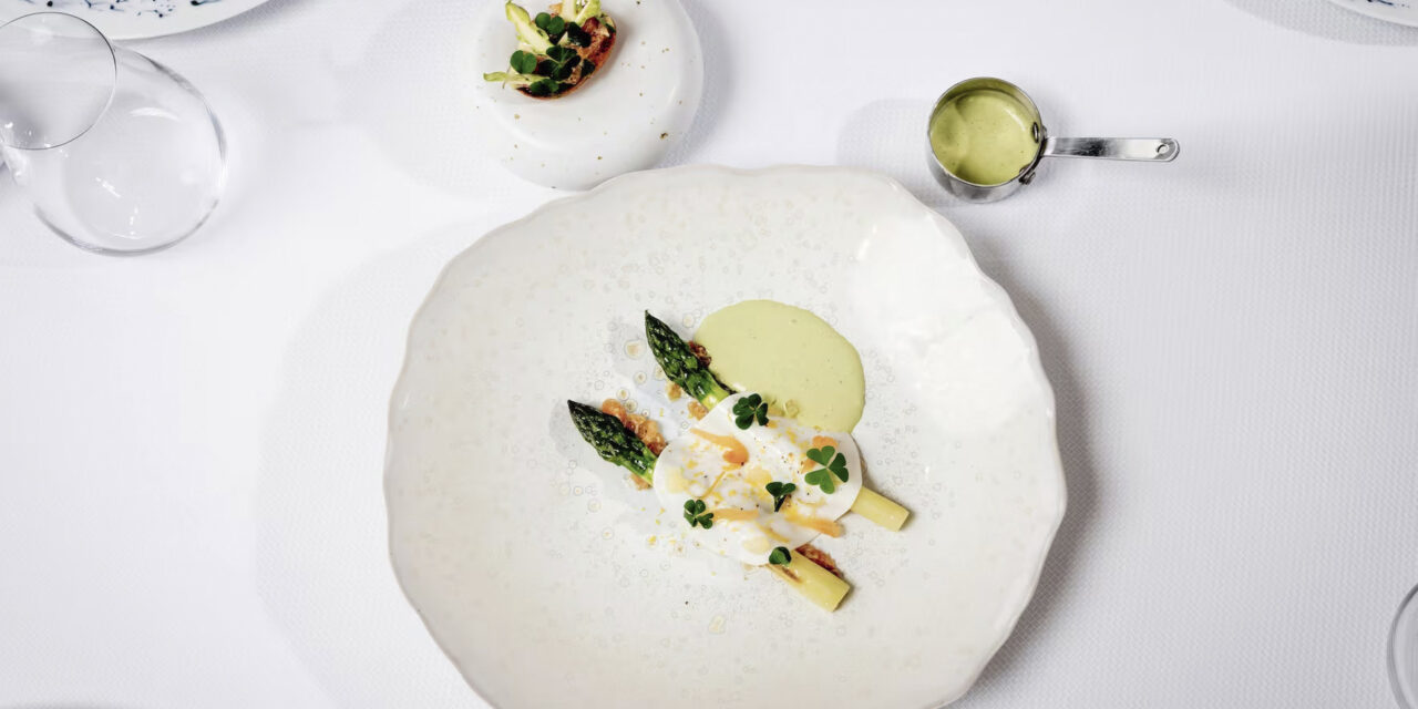 Asperges et  truite fumée