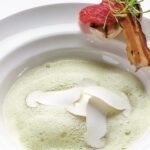 Velouté de cèpes et émulsion au cresson